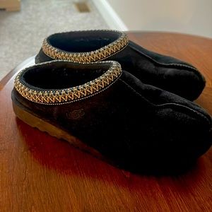 UGG® Tasman II Slipper - Little Kid / Big Kid - Black